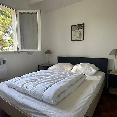 Holiday home 4 La Palmyre Avec Patio Et Wifi - Fr-1-705-96 Les Mathes